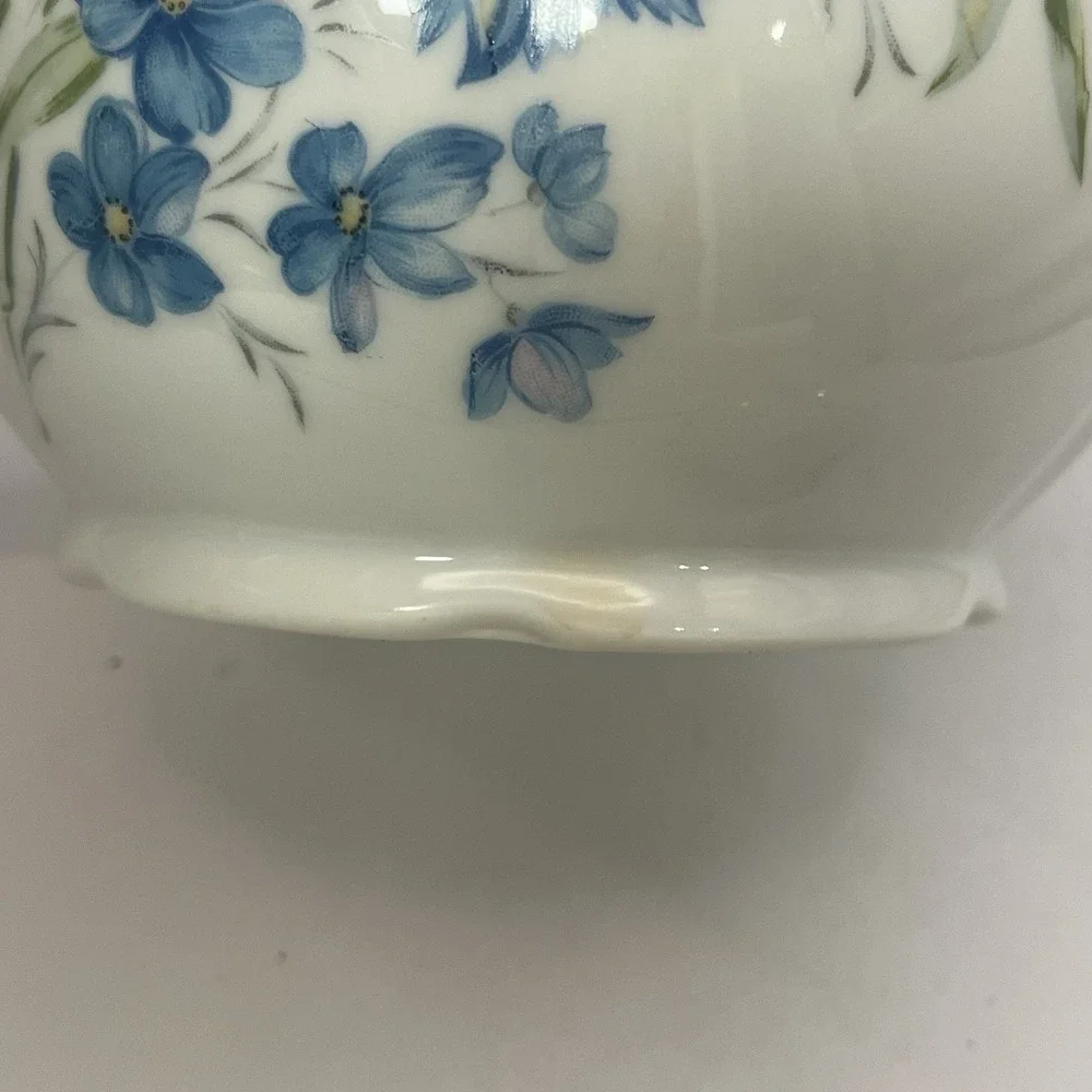Vintage White Ceramic Teapot Blue Floral Cornflower Design Scalloped Rim